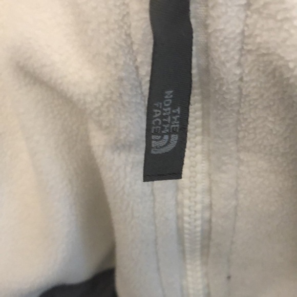 The North Face size small white & grey fleece zip jacket three pockets - Picture 11 of 11